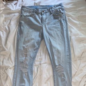 super cute light wash jeans